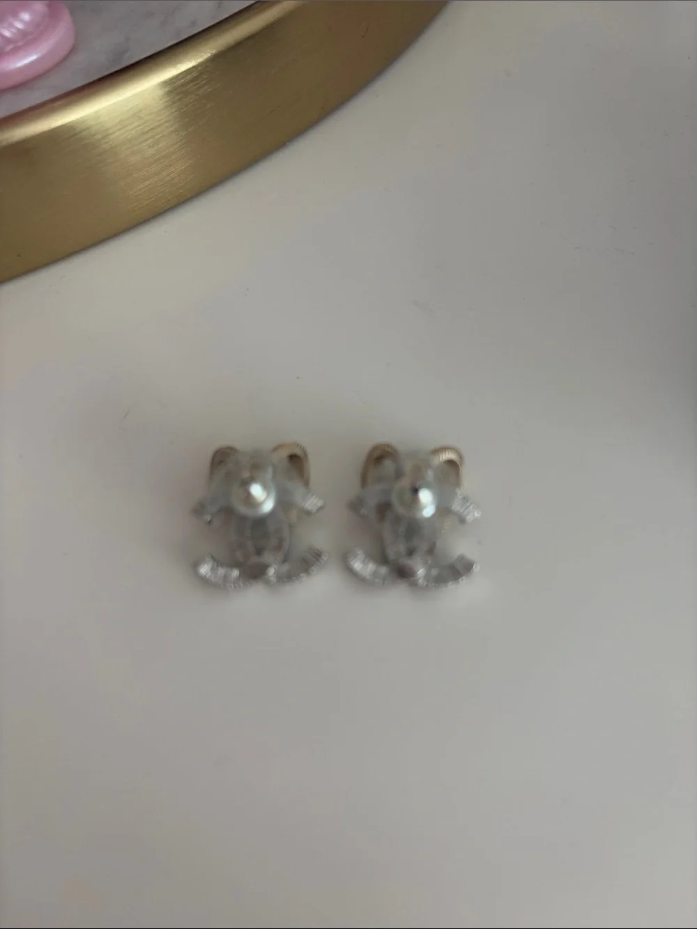 CHANEL Gold Bow Crystal CC Logo Earrings - Picture 3 of 3